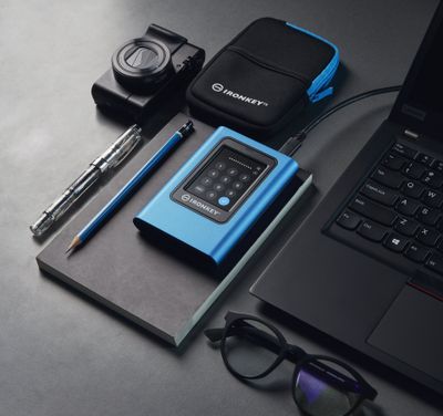 Kingston Technology IronKey 960GB Vault Privacy 80 XTS-AES 256-bit Encrypted External SSD_13