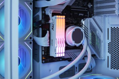 Kingston RAM FURY Beast RGB - 32 GB (2 x 16 GB Kit) - DDR5 6000 DIMM CL30_7