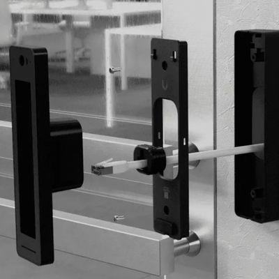 Ubiquiti UniFi - access control mount - angled_2