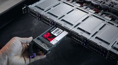 Kingston SSD DC600M - 7.68 TB - 2.5" - SATA 6Gb/s_6