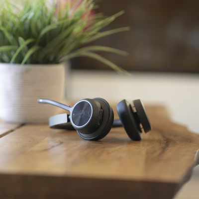 HP Poly Voyager 4320 USB-A Headset +BT700 Dongle_3