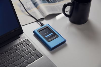 Kingston Technology IronKey 960GB Vault Privacy 80 XTS-AES 256-bit Encrypted External SSD_17