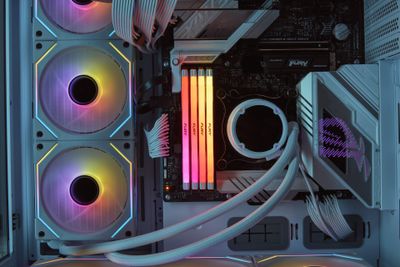 Kingston RAM FURY Renegade RGB - 64 GB (2 x 32 GB Kit) - DDR5 6400 DIMM CL32_7