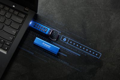 Kingston USB flash drive IronKey Keypad 200 - USB 3.2 Gen 1 - 128 GB - blue_6